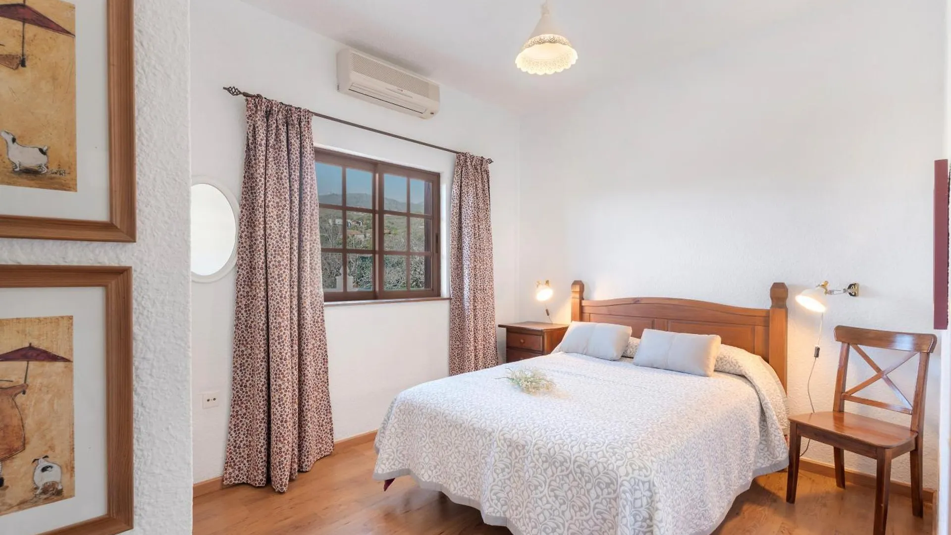 펜션 Casa Tenades 아데제